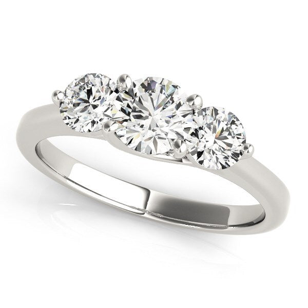 Size: 6.5 - 14k White Gold Classic 3 Stone Round Diamond Engagement Ring (1 cttw)