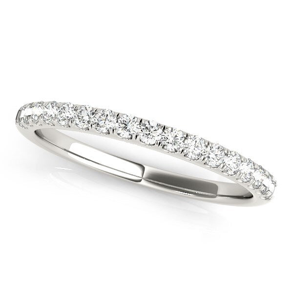 Size: 4.5 - 14k White Gold Diamond Scallop Setting Wedding Band (1/3 cttw)