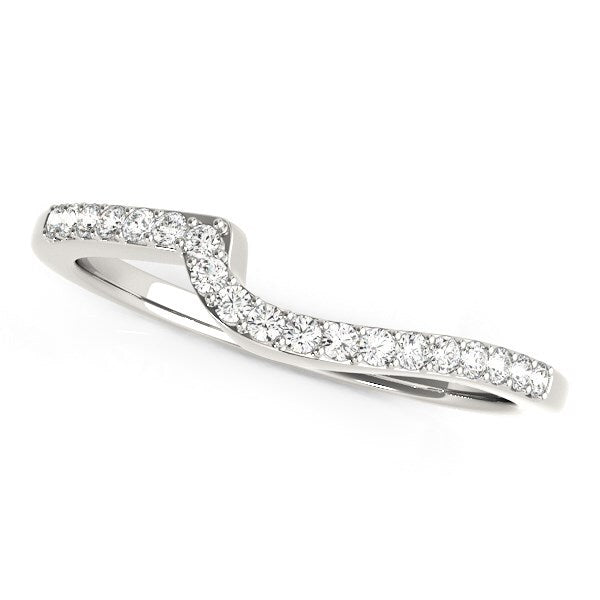 Size: 4.5 - 14k White Gold Curved Design Round Diamond Wedding Band (1/4 cttw)