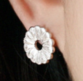 Women Chrysanthemum Flowers 925 Sterling Silver Stud Earrings