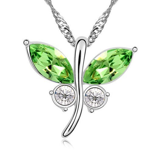 Stylish Flying Butterfly Austrian Crystal Pendant Necklace - Green