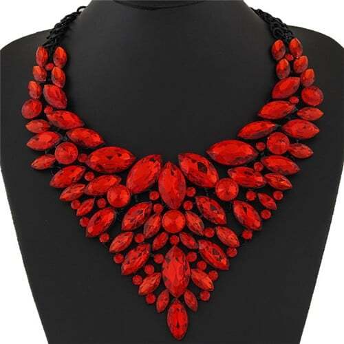 Splendid Glittering Resin Gems Combined Floral Statement Fashion Necklace - Red