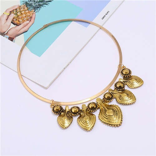 Folk Style Alloy Leaves Design Vintage Women Short Wholesale Costume Necklace - Golden