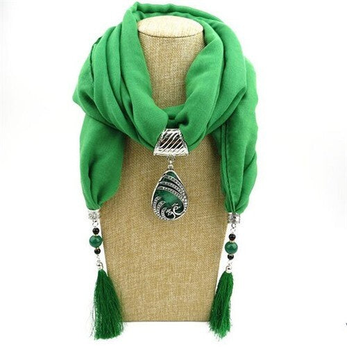 Ethnic Fashion Water-drop Gem Pendant Scarf Necklace - Green