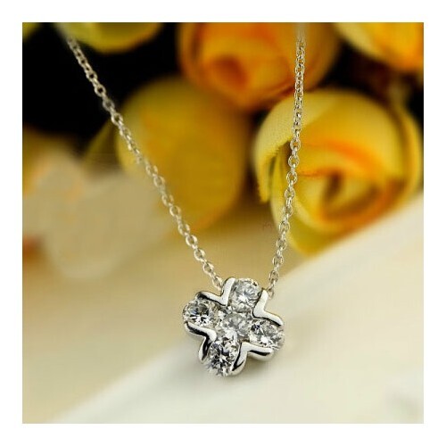 Zirconia Inlaid Cute Cross Pendant Platinum Necklace